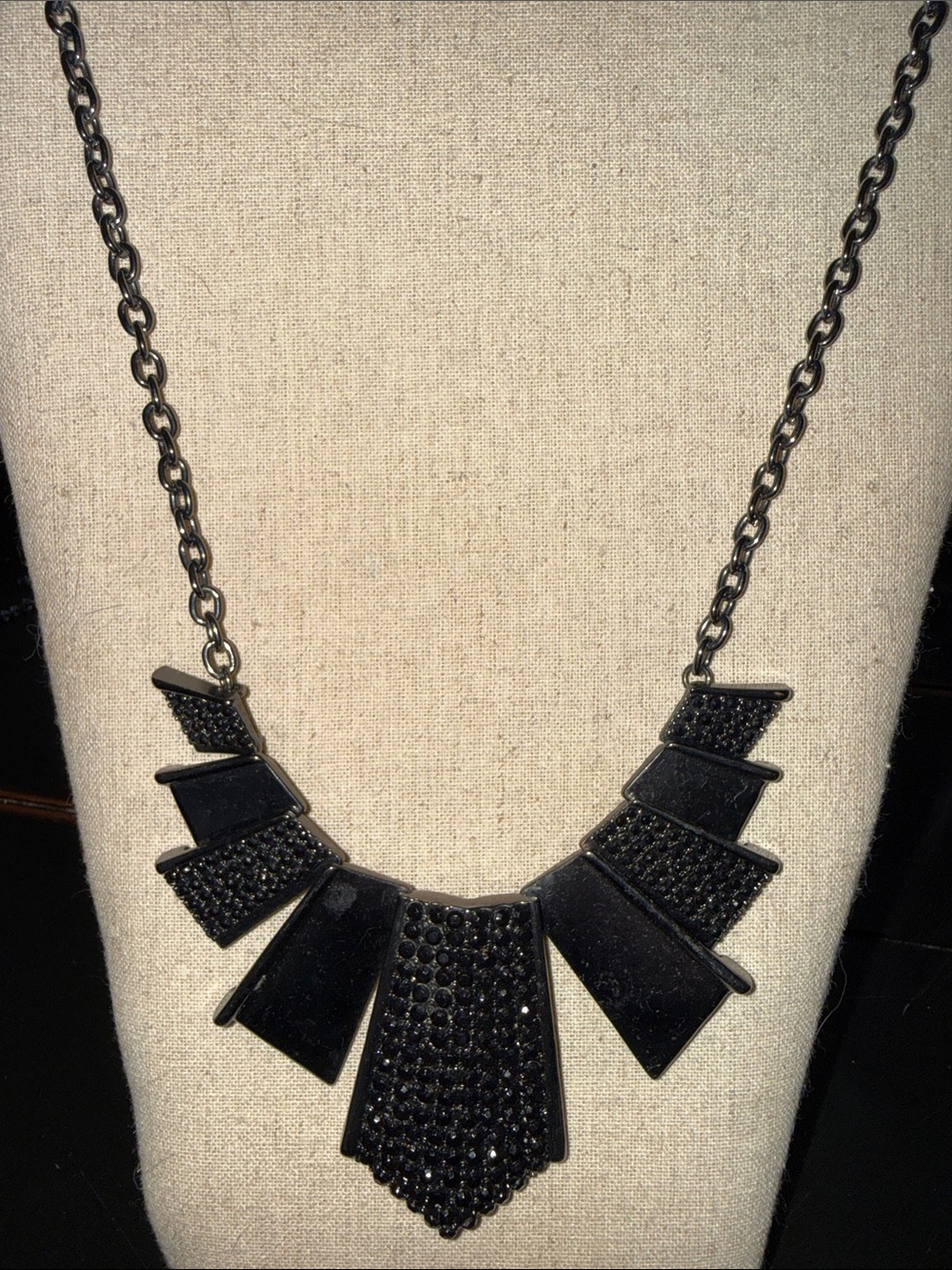 Black Geometric Statement Necklace - Women Jewelry